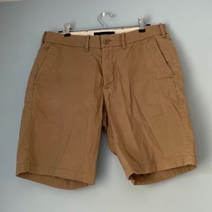 Abercrombie & Fitch Khaki Shorts Size 31